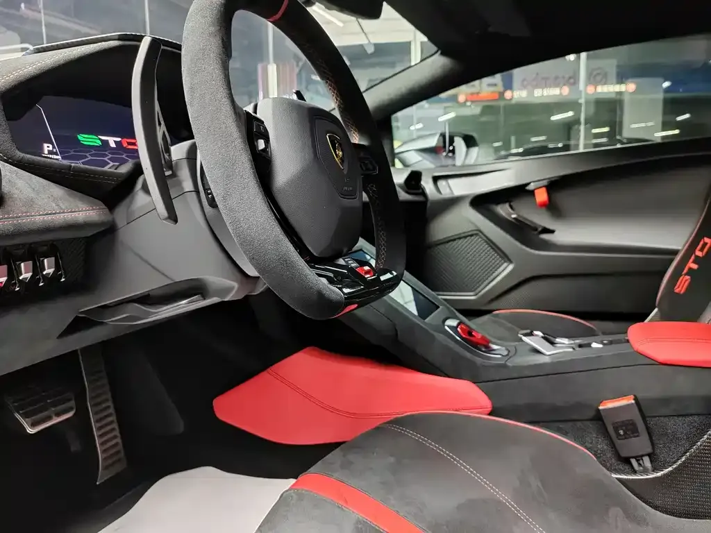 Lamborghini Huracan 2023 из CN, фото 3