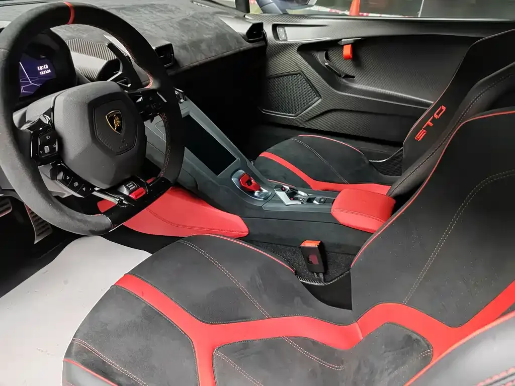 Lamborghini Huracan 2023 из CN, фото 6