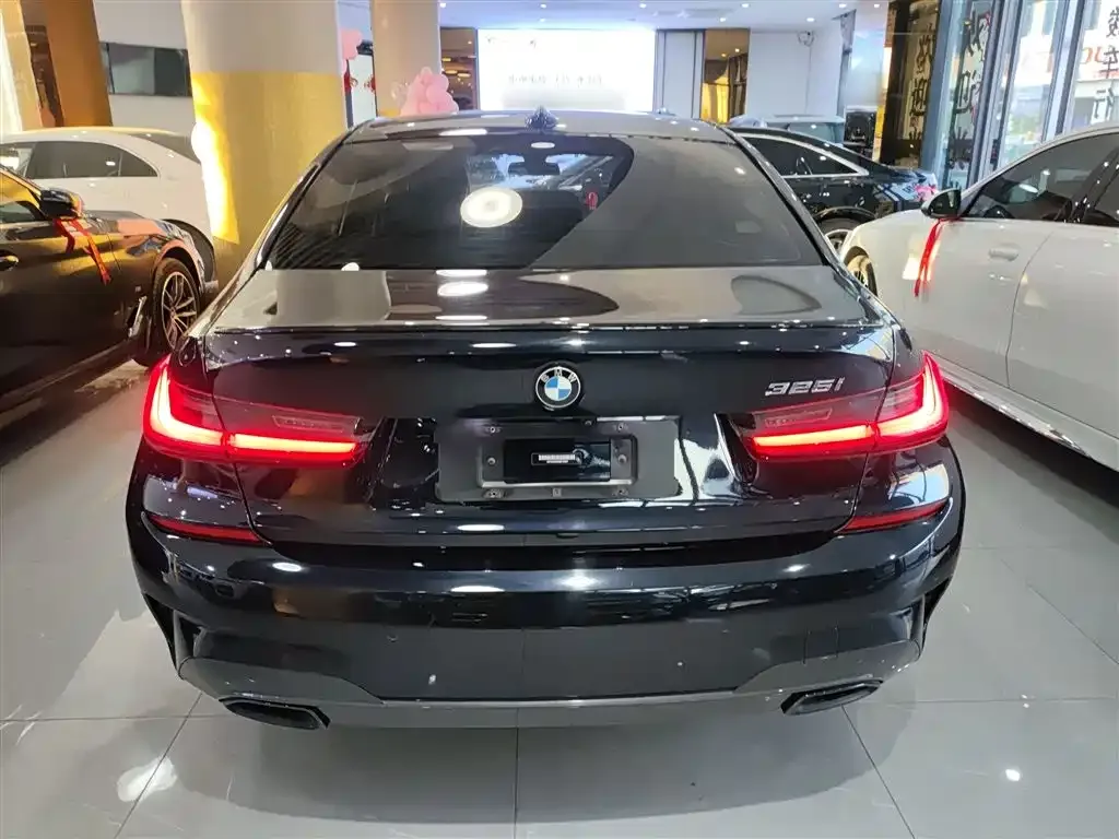 BMW 3 Series 2022 из CN, фото 6