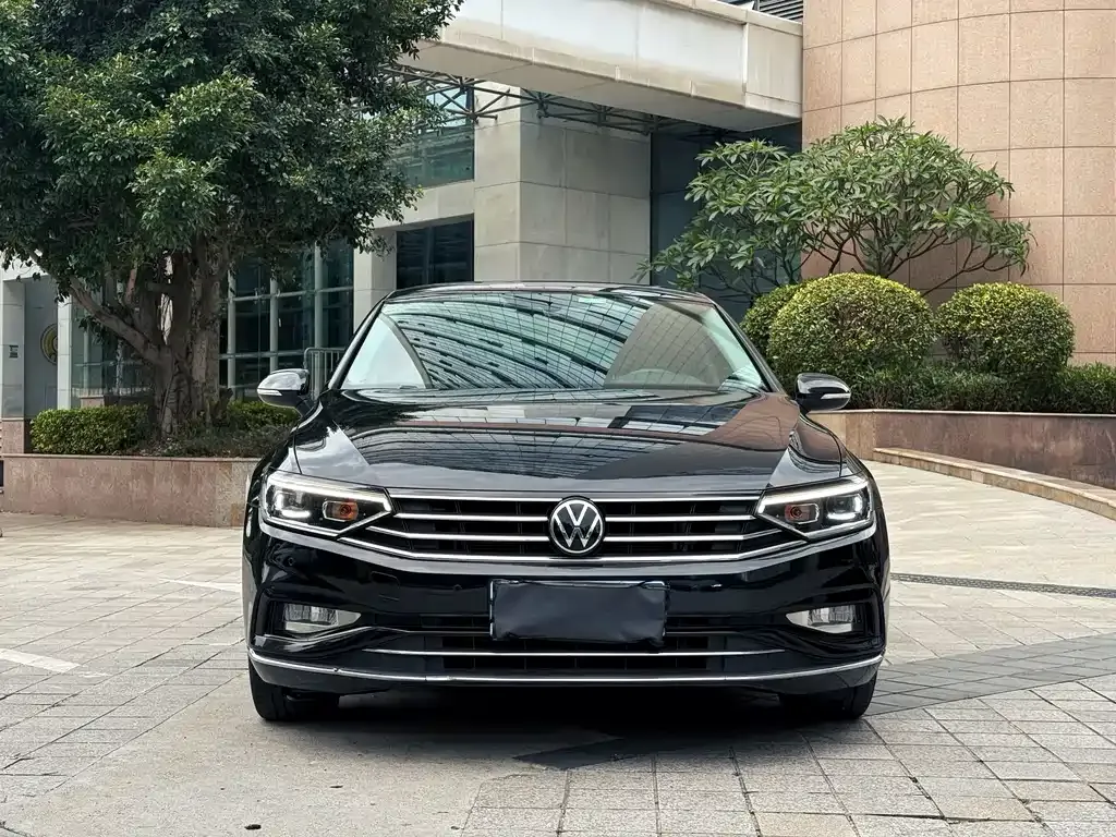 Volkswagen Magotan 2022 из CN, фото 2