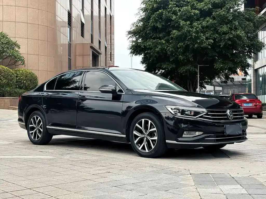 Volkswagen Magotan 2022 из CN, фото 3