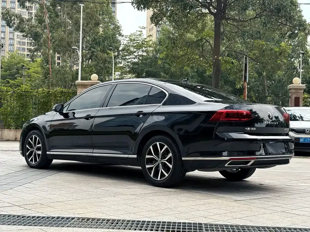 Volkswagen Magotan 2022 из CN, фото 4
