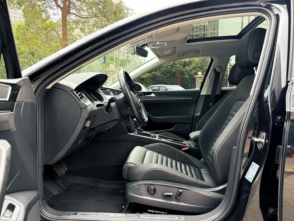 Volkswagen Magotan 2022 из CN, фото 7