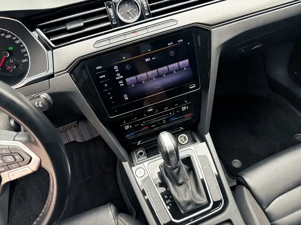 Volkswagen Magotan 2022 из CN, фото 9