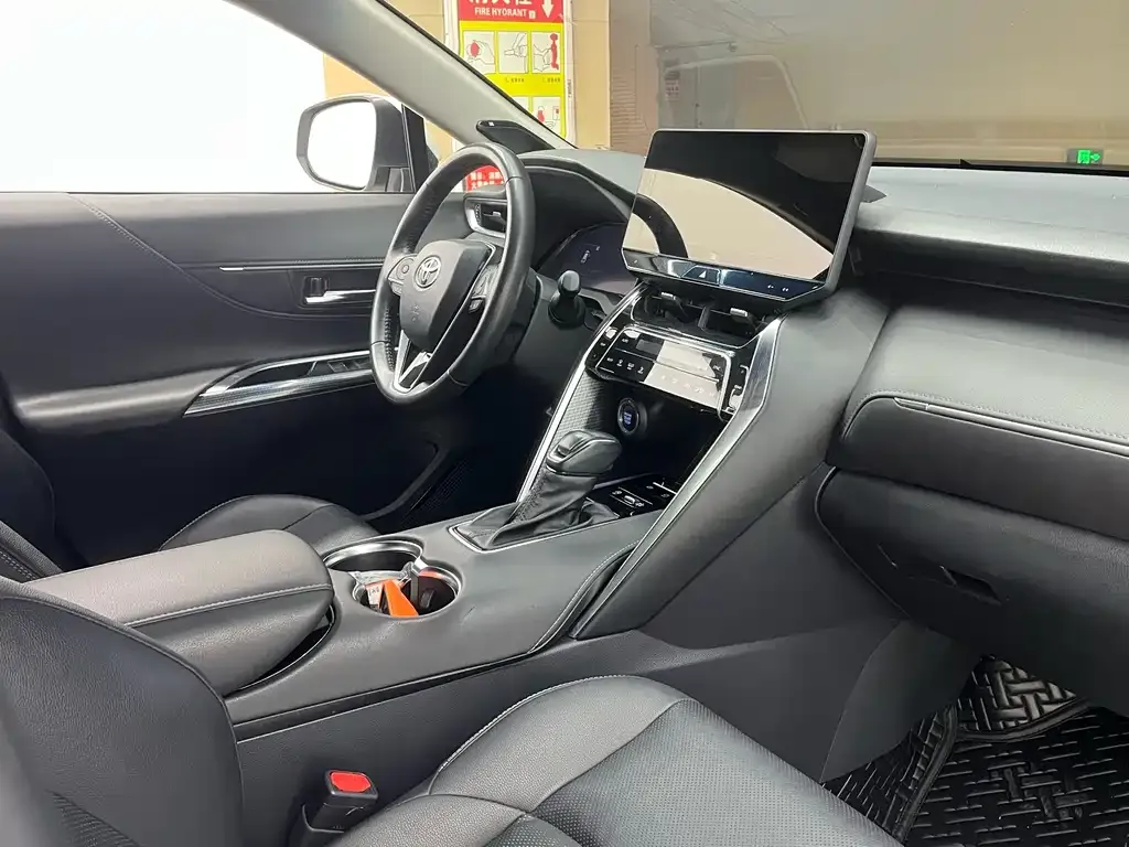Toyota Venza 2022 из CN, фото 7