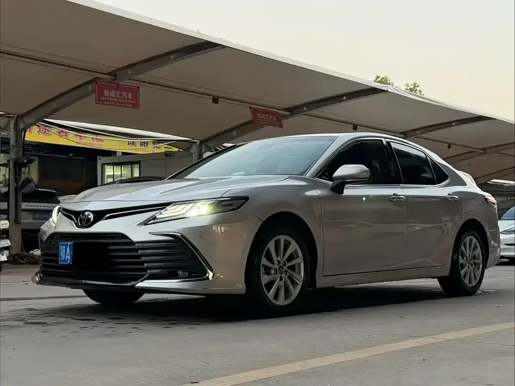 Toyota Camry 2022 из CN, фото 1