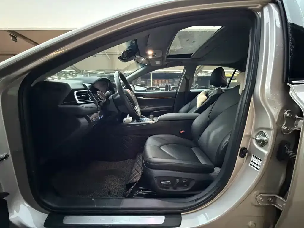Toyota Camry 2022 из CN, фото 4