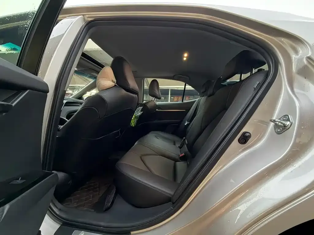 Toyota Camry 2022 из CN, фото 6