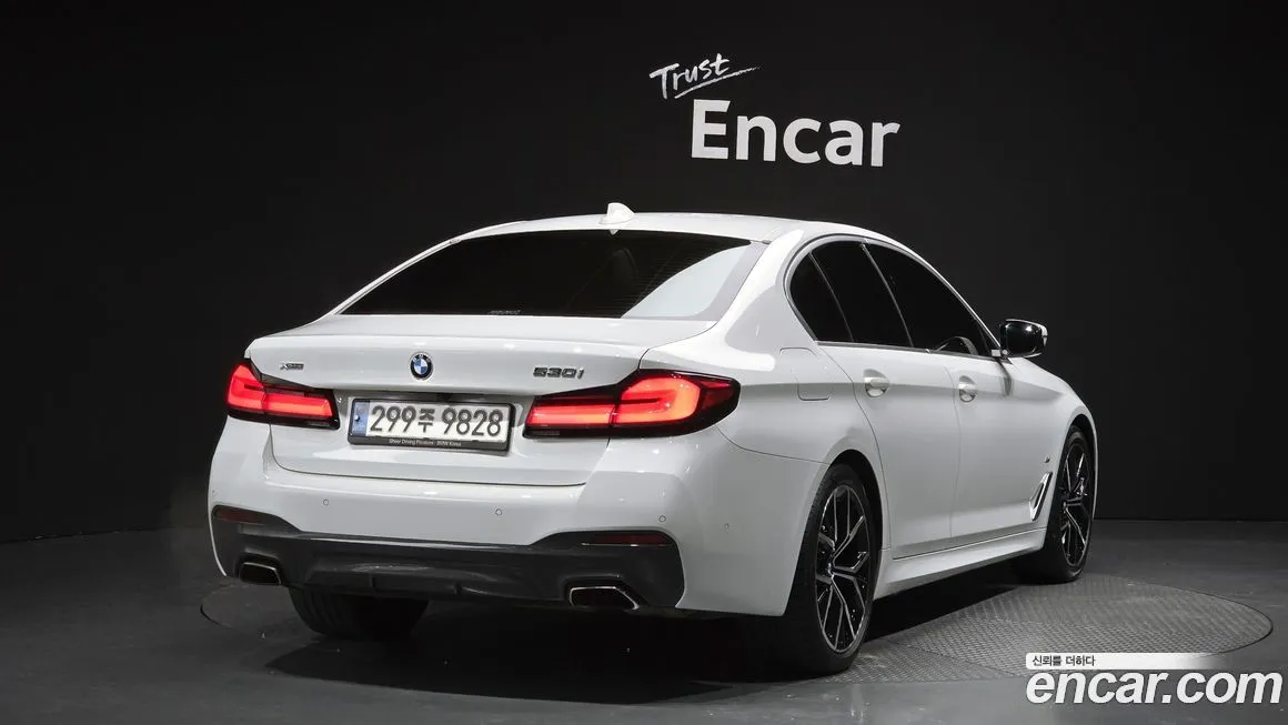 BMW 5-Series 2021 из KR, фото 2