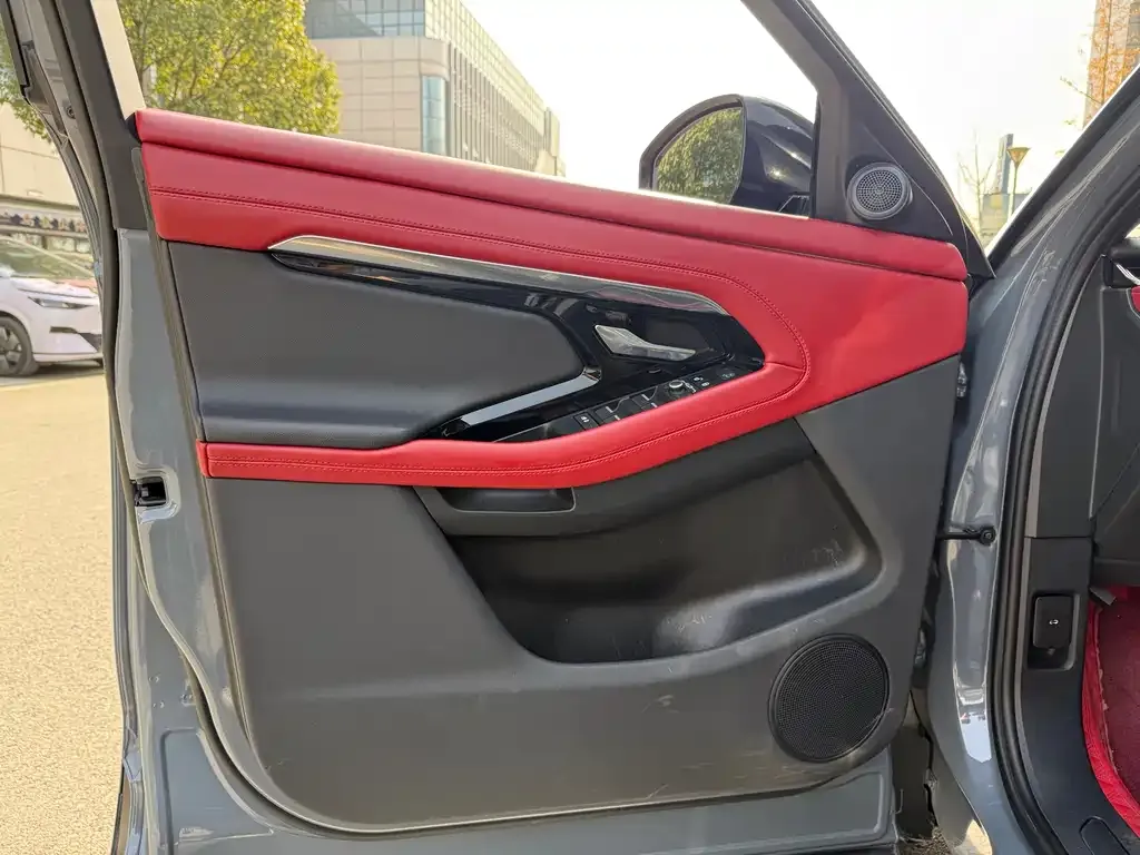 Land Rover Evoque 2021 из CN, фото 5