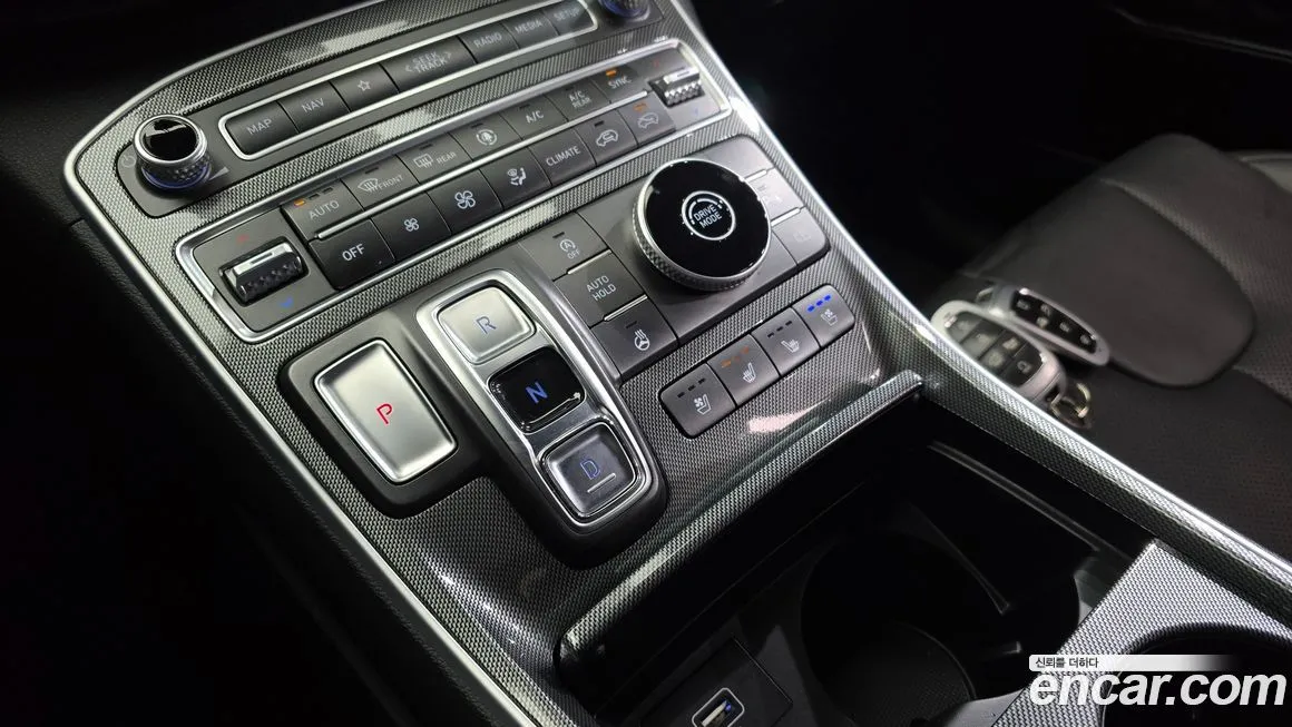 Hyundai Santafe — фото 9