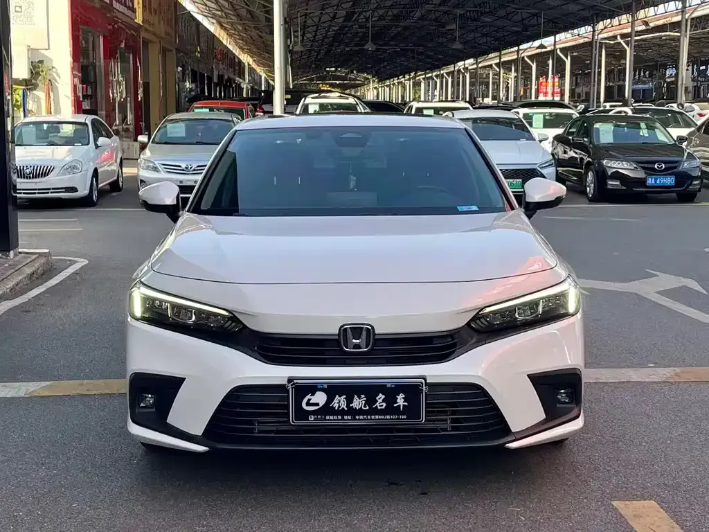 Honda Civic — фото 1