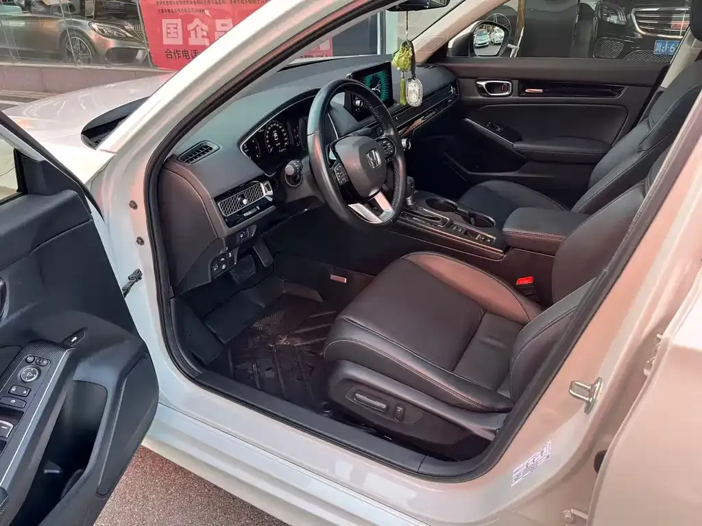 Honda Civic — фото 7