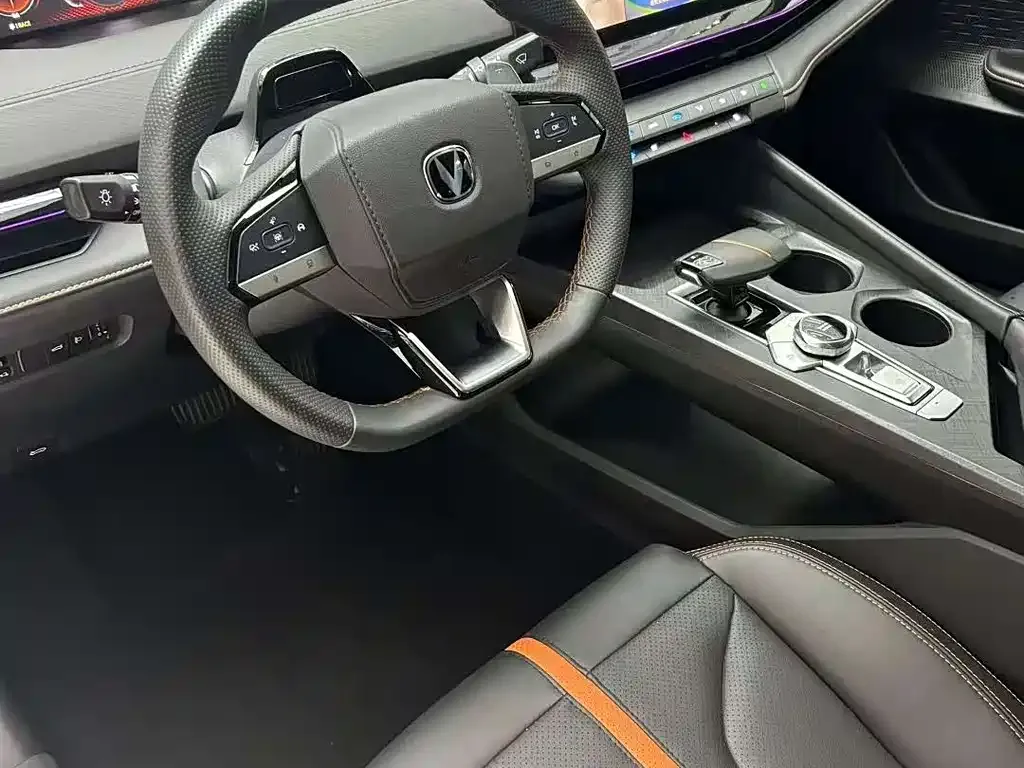 Changan UNI-V 2024 из CN, фото 4