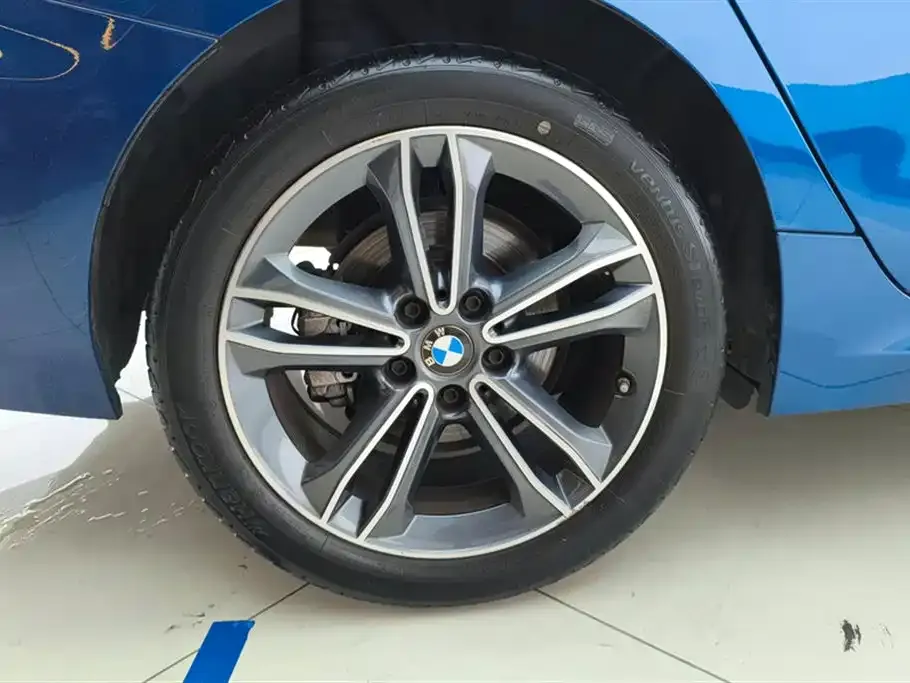 BMW 1 Series 2021 из CN, фото 6