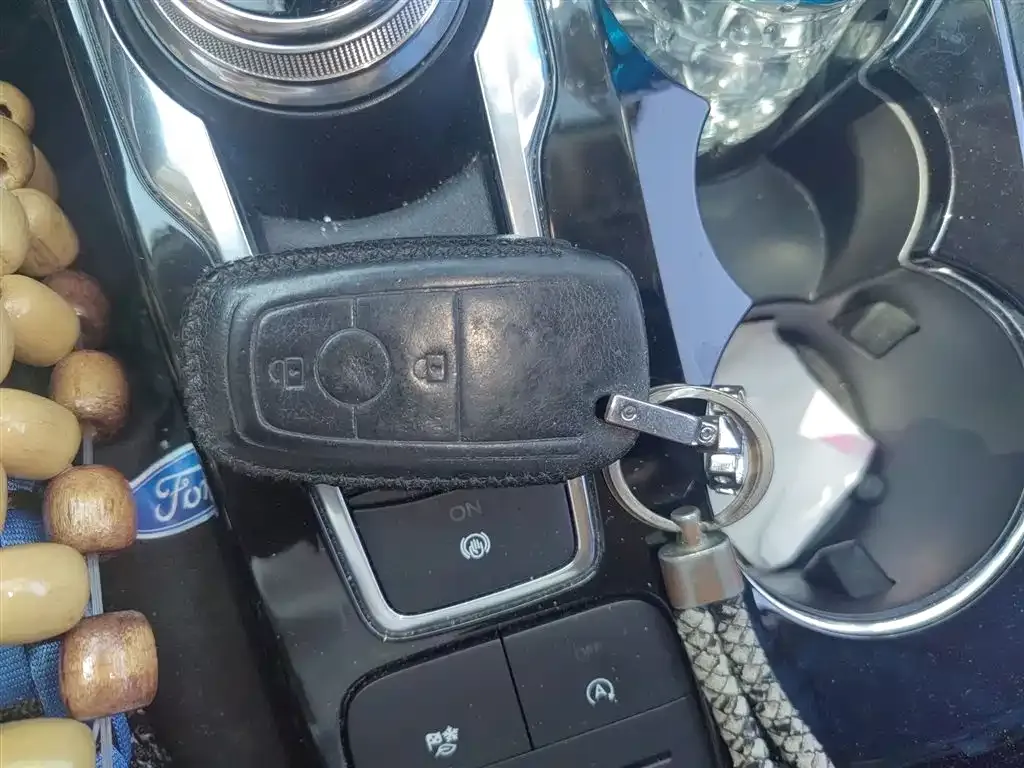 Ford Escape 2022 из CN, фото 10