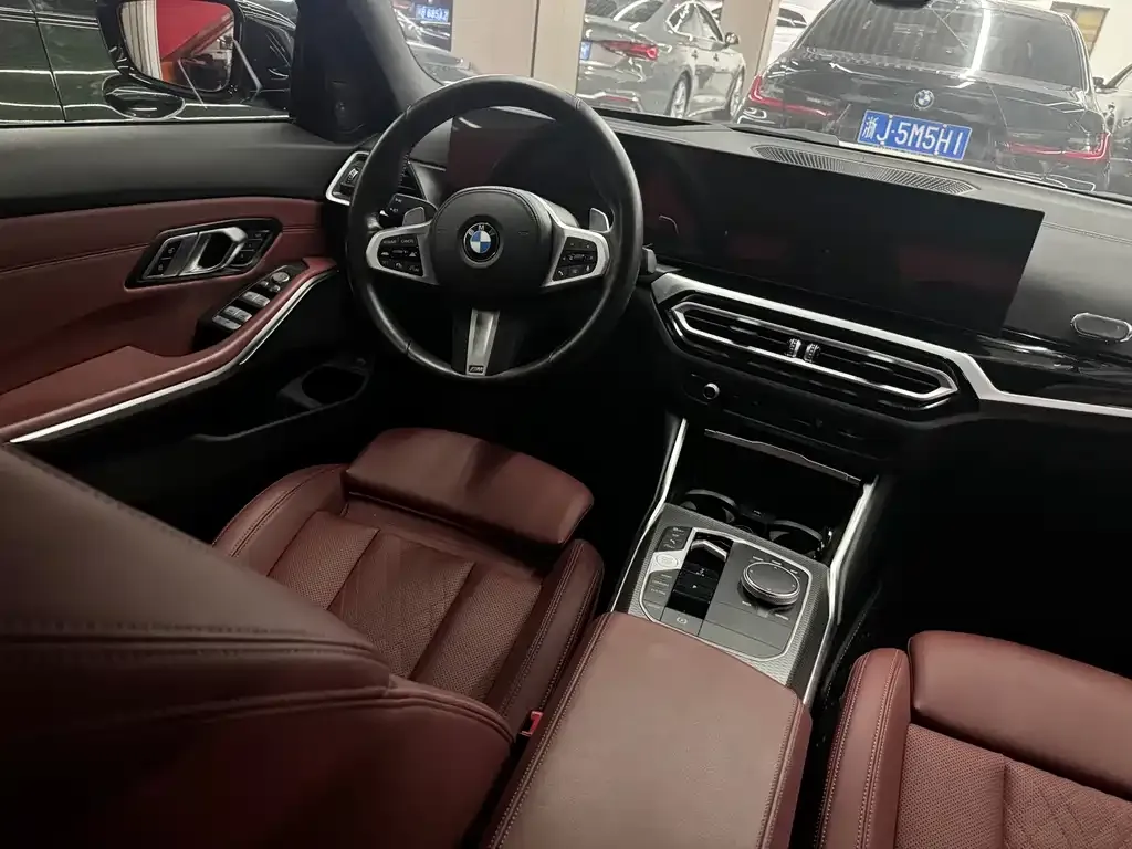 BMW 3 Series 2023 из CN, фото 5