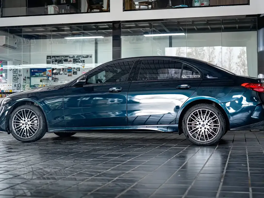 Mercedes-Benz C-Class 2023 из CN, фото 5