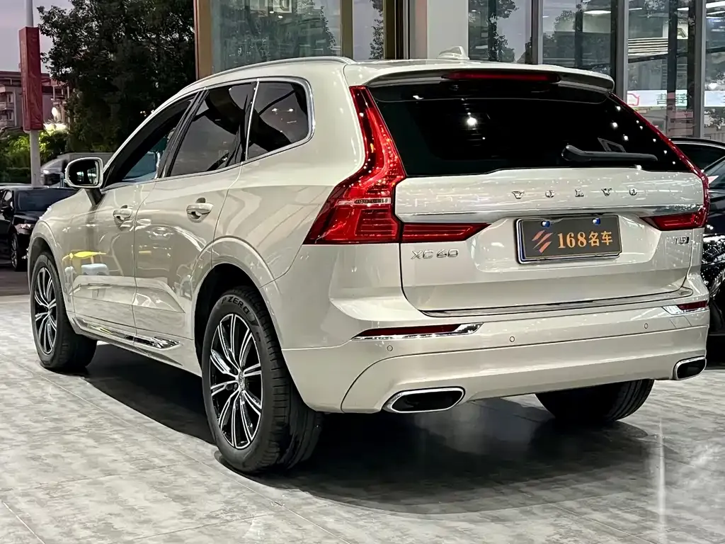 Volvo XC60 2021 из CN, фото 10