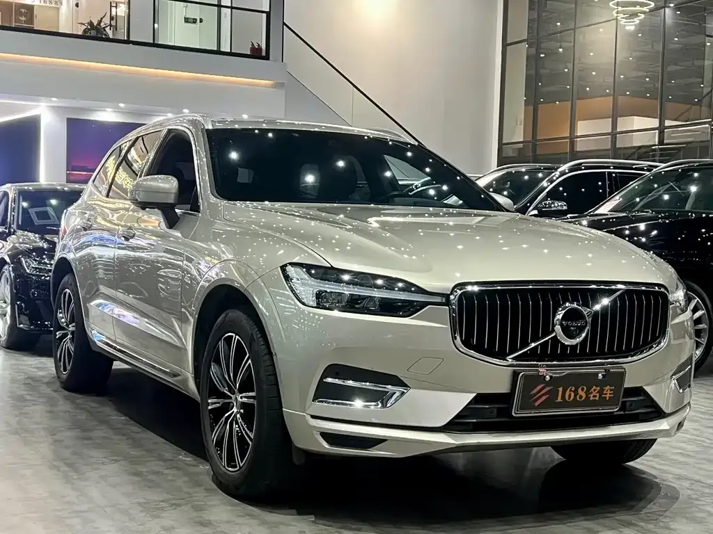 Volvo XC60 2021 из CN, фото 2