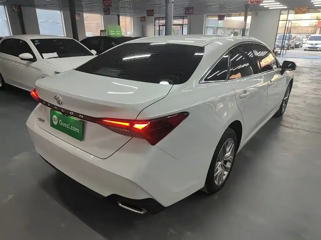 Toyota Avalon 2021 из CN, фото 7