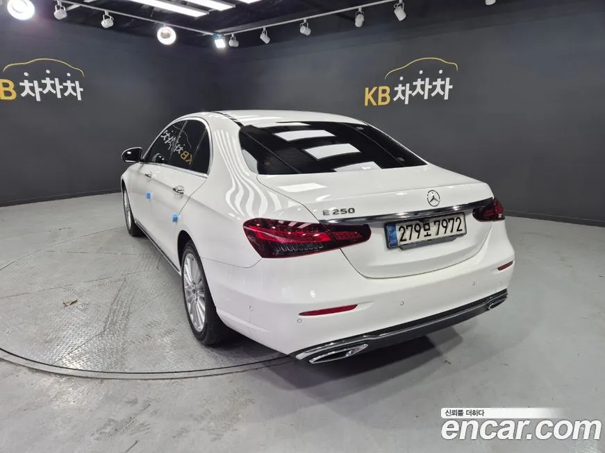 Mercedes-Benz E-Class 2021 из KR, фото 4