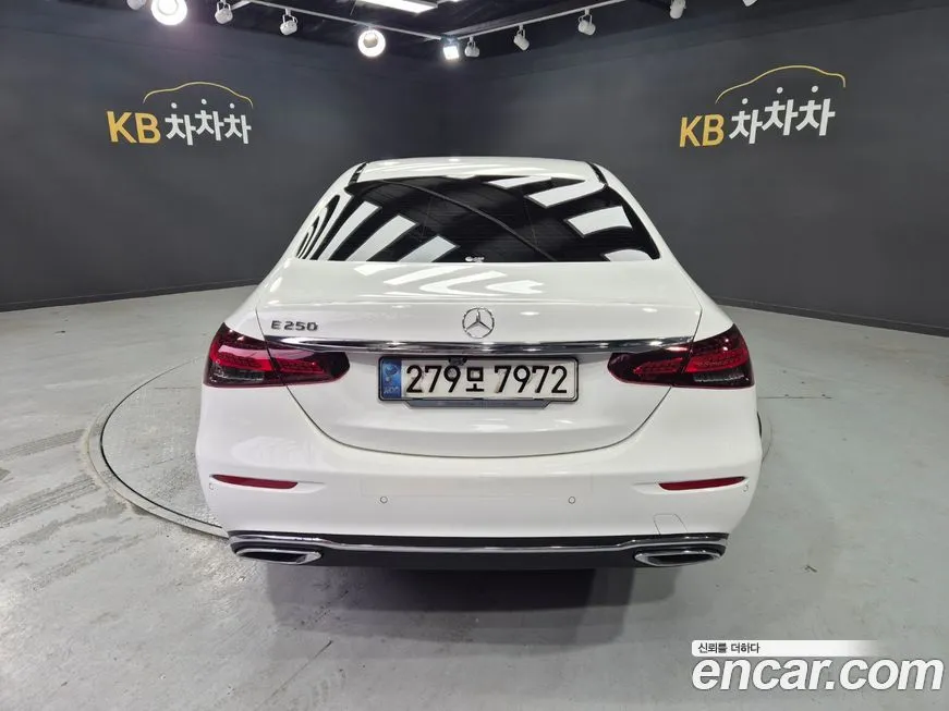 Mercedes-Benz E-Class 2021 из KR, фото 5