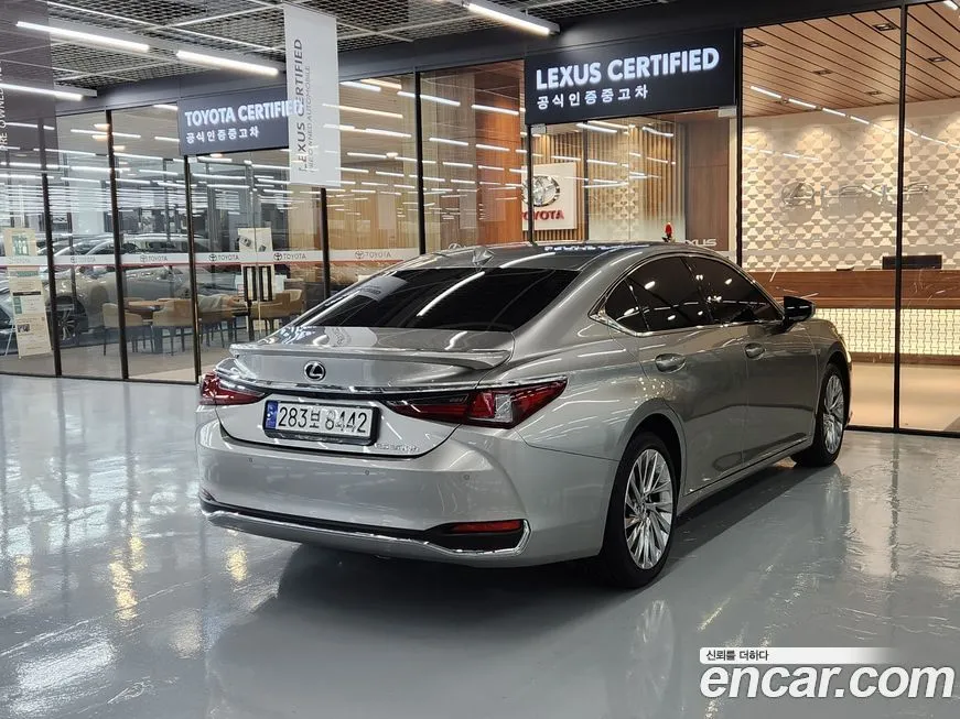 Lexus ES 2023 из KR, фото 2