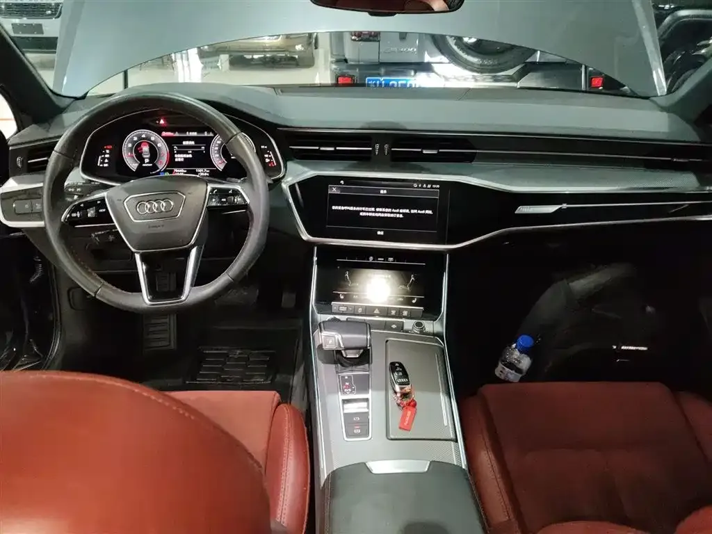 Audi A6L 2021 из CN, фото 10