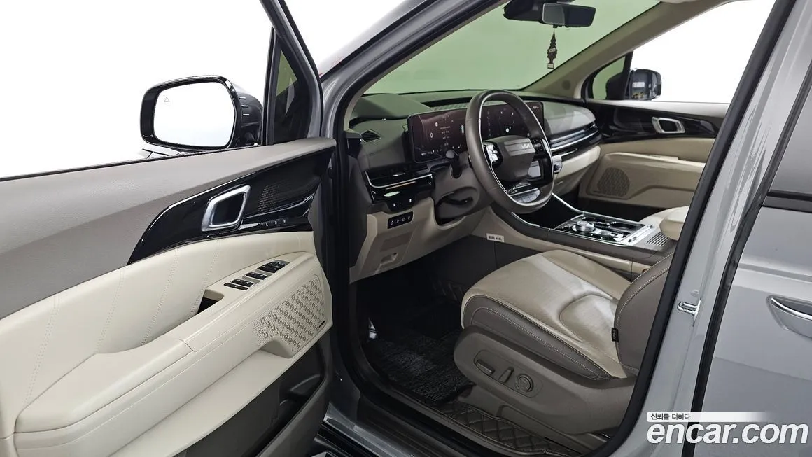 Kia Carnival — фото 10