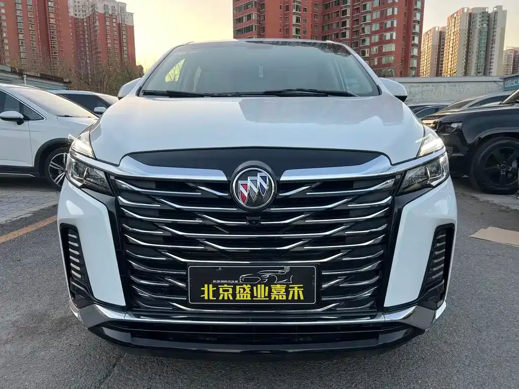 Buick GL8 2023 из CN, фото 1