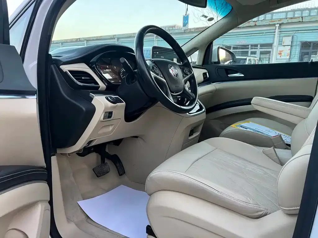 Buick GL8 2023 из CN, фото 4