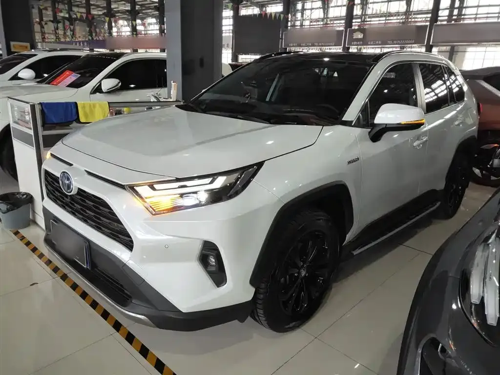 Toyota RAV4 2023 из CN, фото 5