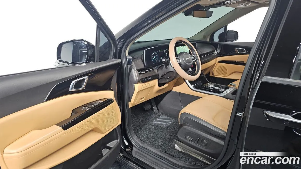 Kia Carnival — фото 10