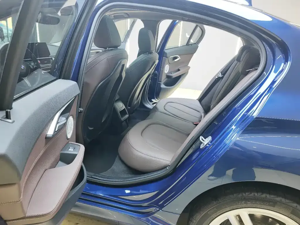 BMW 1 Series 2022 из CN, фото 8