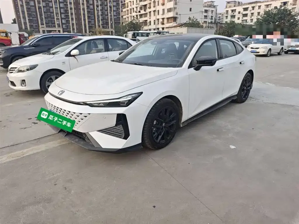 Changan UNI-V 2025 из CN, фото 1