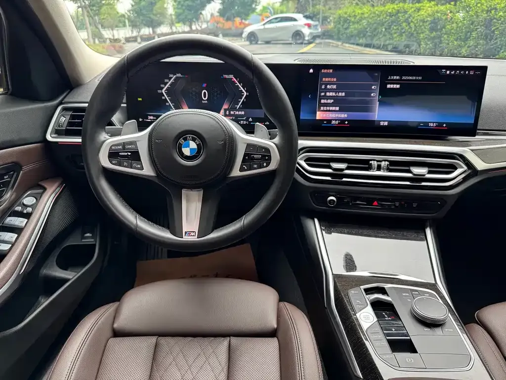 BMW 3 Series 2023 из CN, фото 6