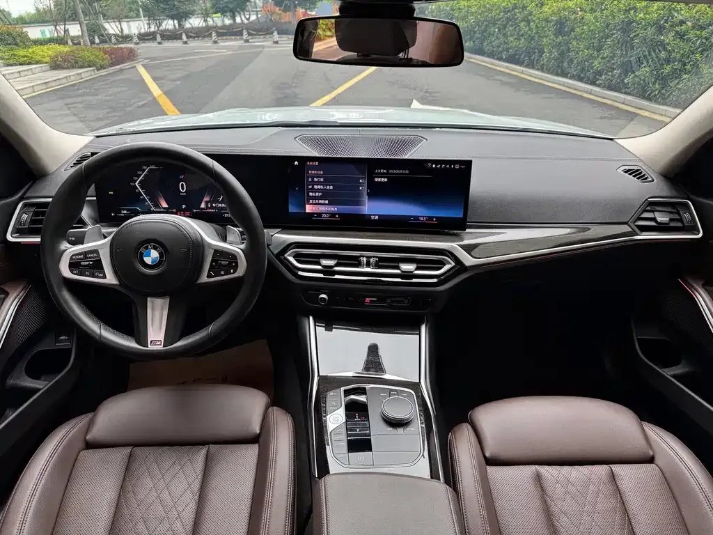 BMW 3 Series 2023 из CN, фото 7