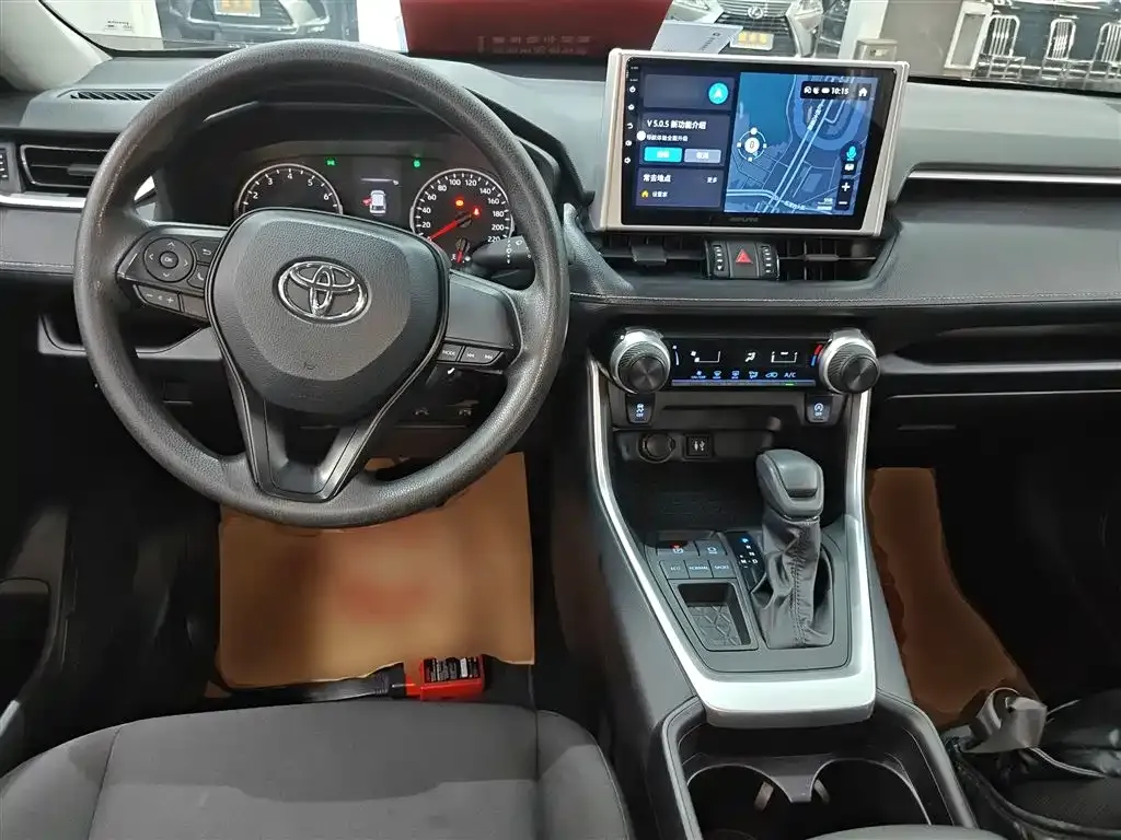 Toyota Wildlander 2022 из CN, фото 10