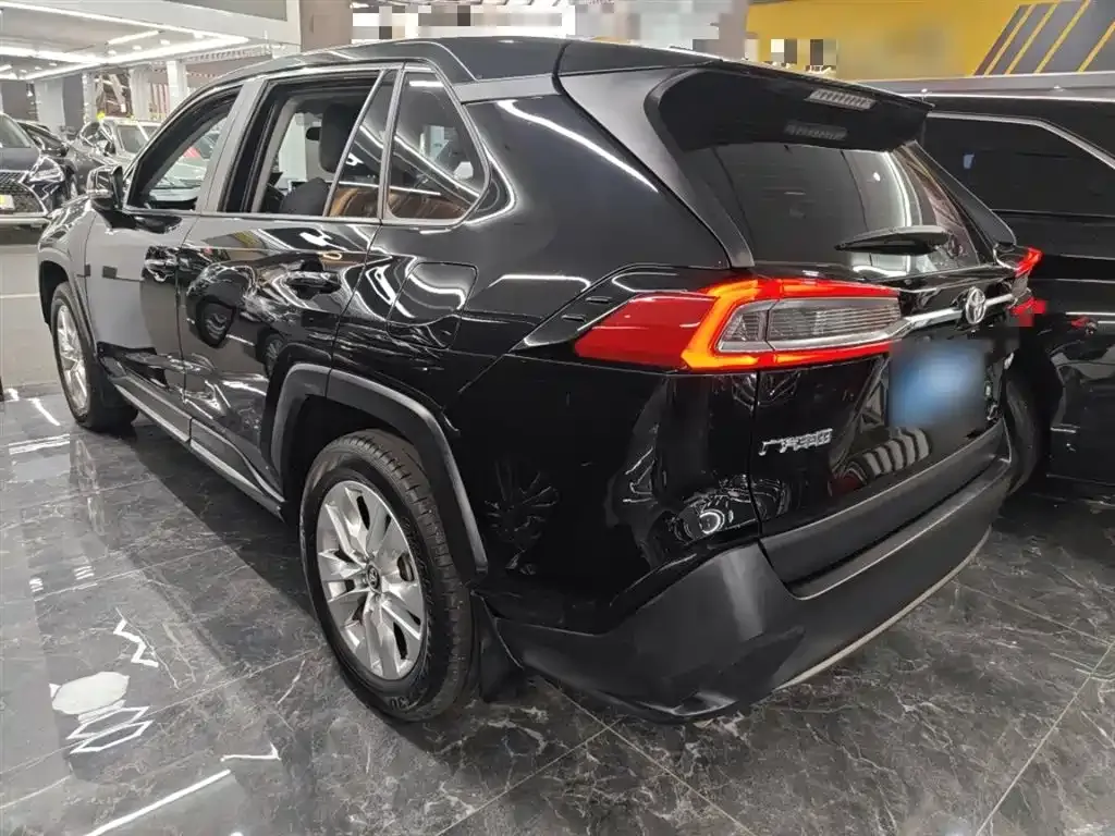Toyota Wildlander 2022 из CN, фото 5