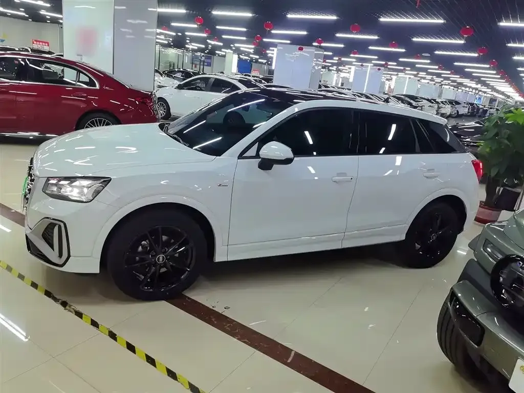Audi Q2L 2022 из CN, фото 5