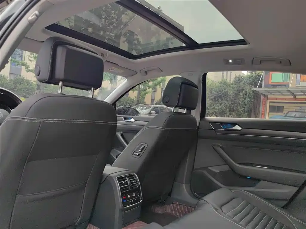 Volkswagen Magotan 2021 из CN, фото 8