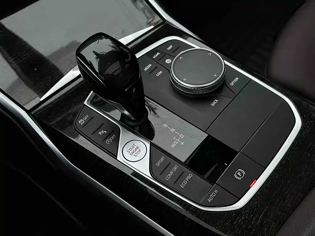 BMW 3 Series 2021 из CN, фото 10