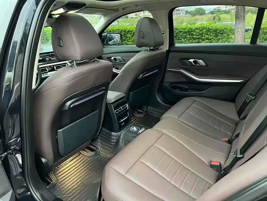 BMW 3 Series 2021 из CN, фото 9