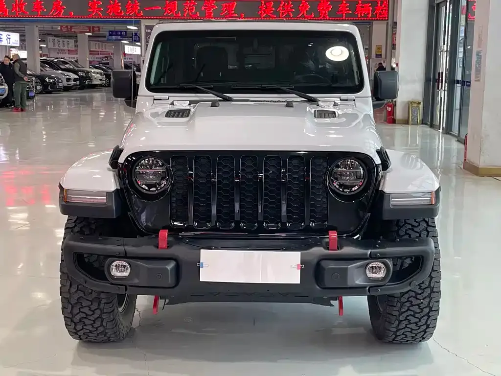 Jeep Gladiator 2023 из CN, фото 2