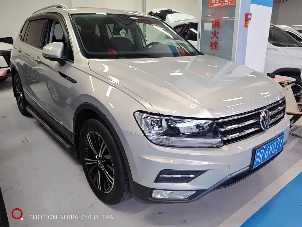 Volkswagen Tiguan L 2021 из CN, фото 2