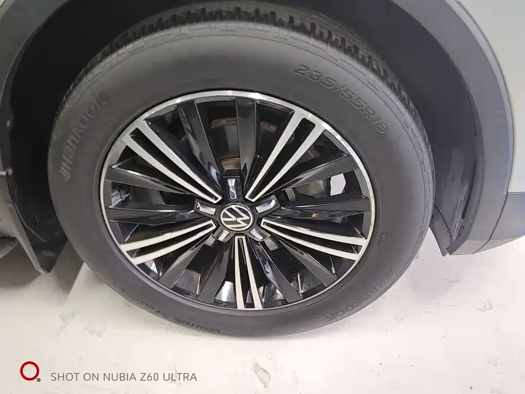Volkswagen Tiguan L 2021 из CN, фото 3