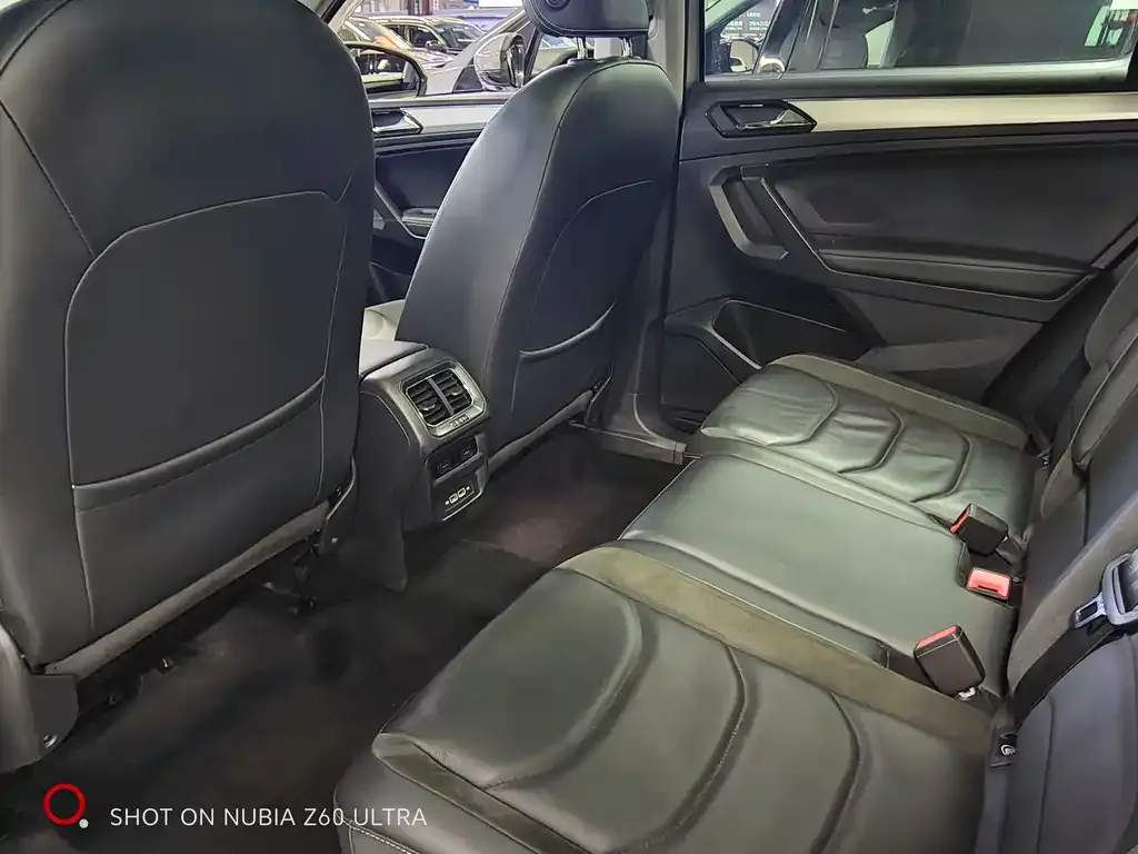 Volkswagen Tiguan L 2021 из CN, фото 7