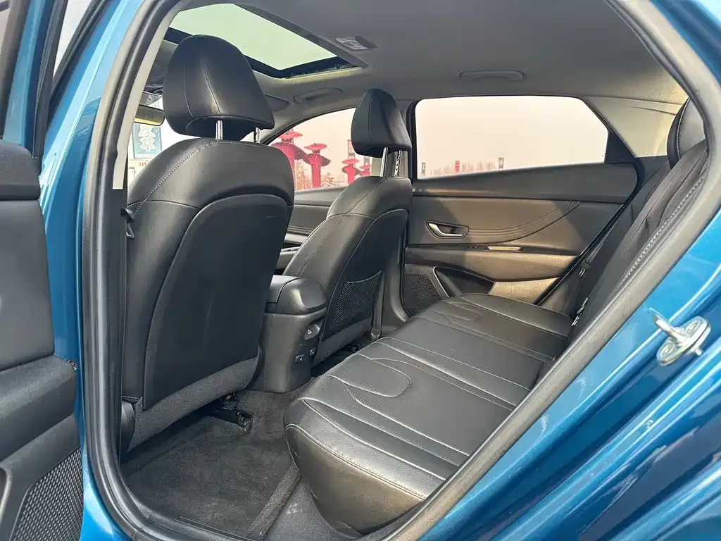 Hyundai Elantra 2021 из CN, фото 5