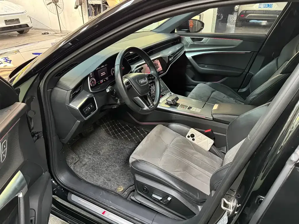 Audi A6L 2024 из CN, фото 4